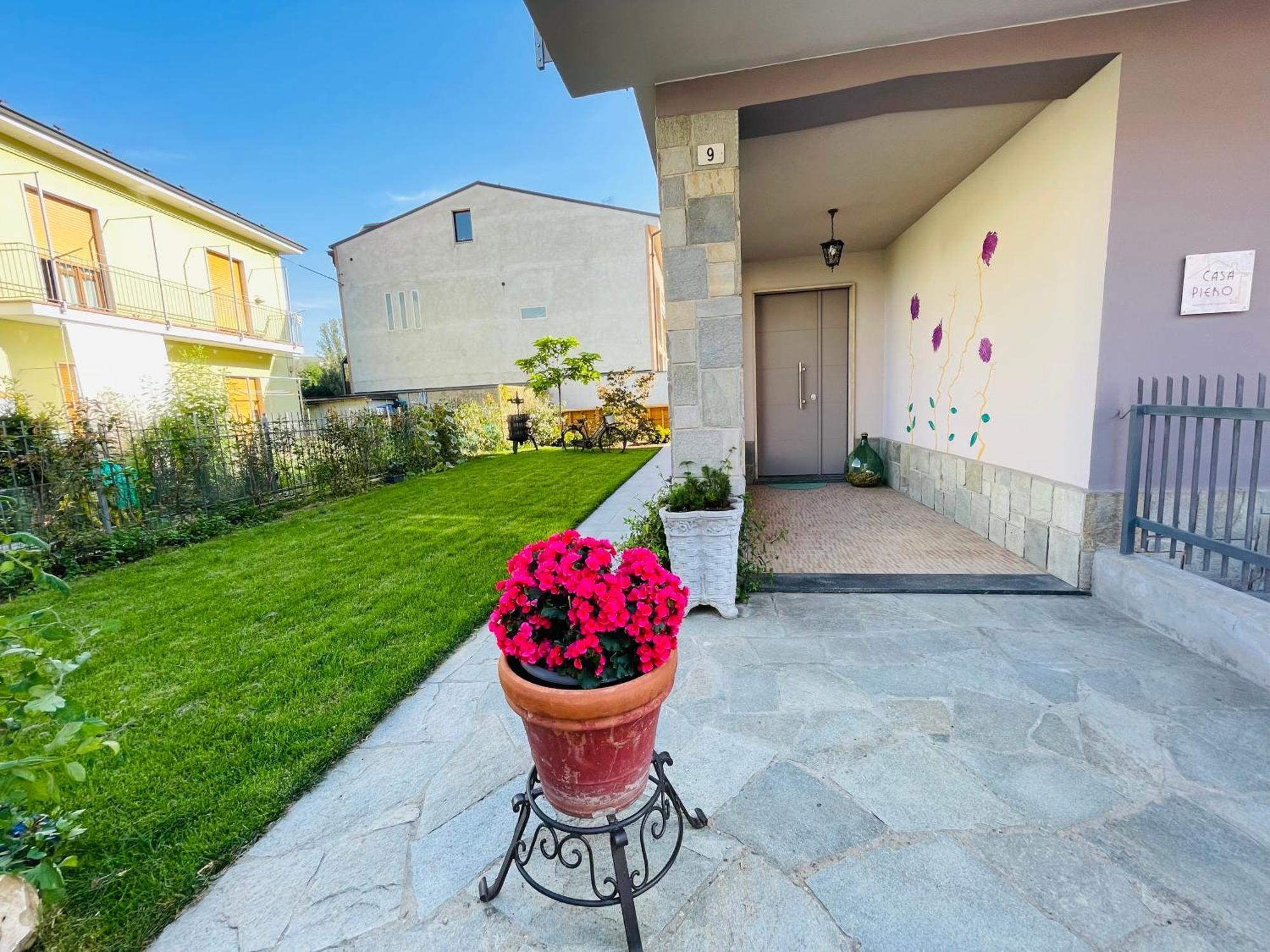 Villa Casa Piero, Relax E Piscina Privata Tra Le Colline Delle Langhe Alba  Esterno foto