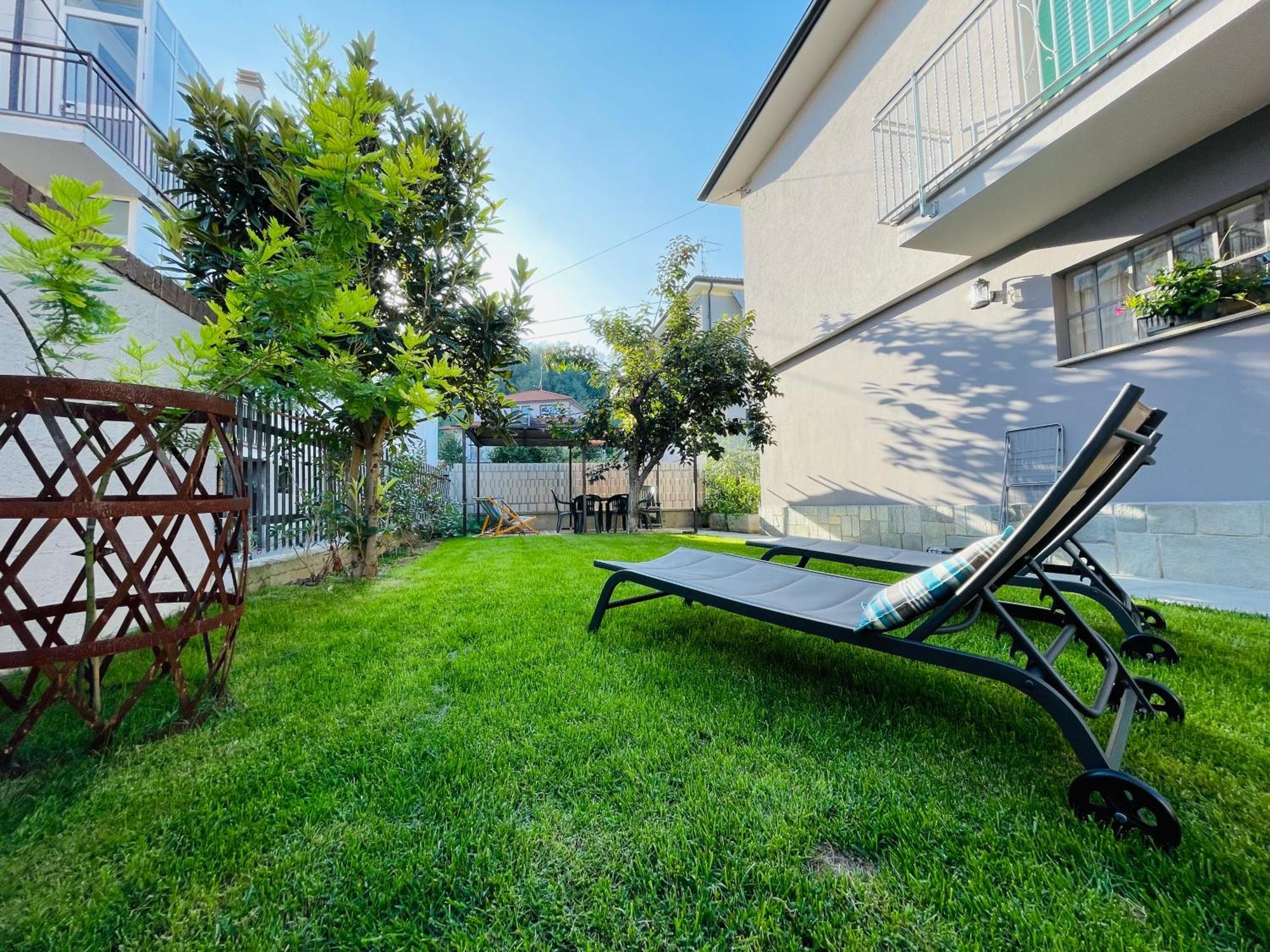 Villa Casa Piero, Relax E Piscina Privata Tra Le Colline Delle Langhe Alba  Esterno foto